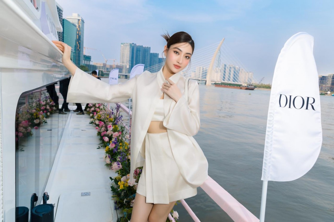 Hoa hậu Lương Thùy Linh