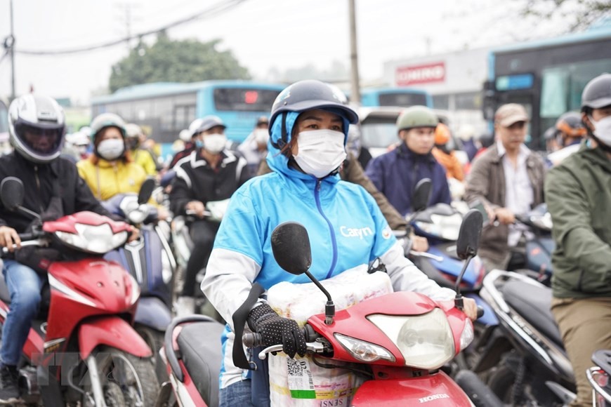 Dự báo thời tiết Hà Nội đêm và sáng sớm mai trời rét, nhiều mây, sương mù nhẹ rải rác, nền nhiệt từ 18 đến 27 độ C. (Nguồn: TTXVN)