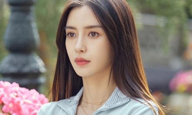 Cách Angelababy giữ da trắng mịn Cách Angelababy giữ da trắng mịn