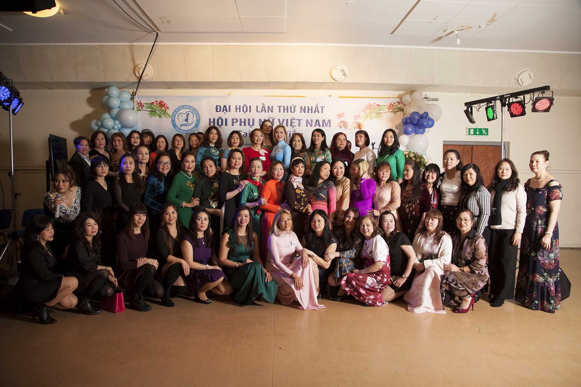 Các đại biểu nữ tham dự Đại hội. Các đại biểu nữ tham dự Đại hội.