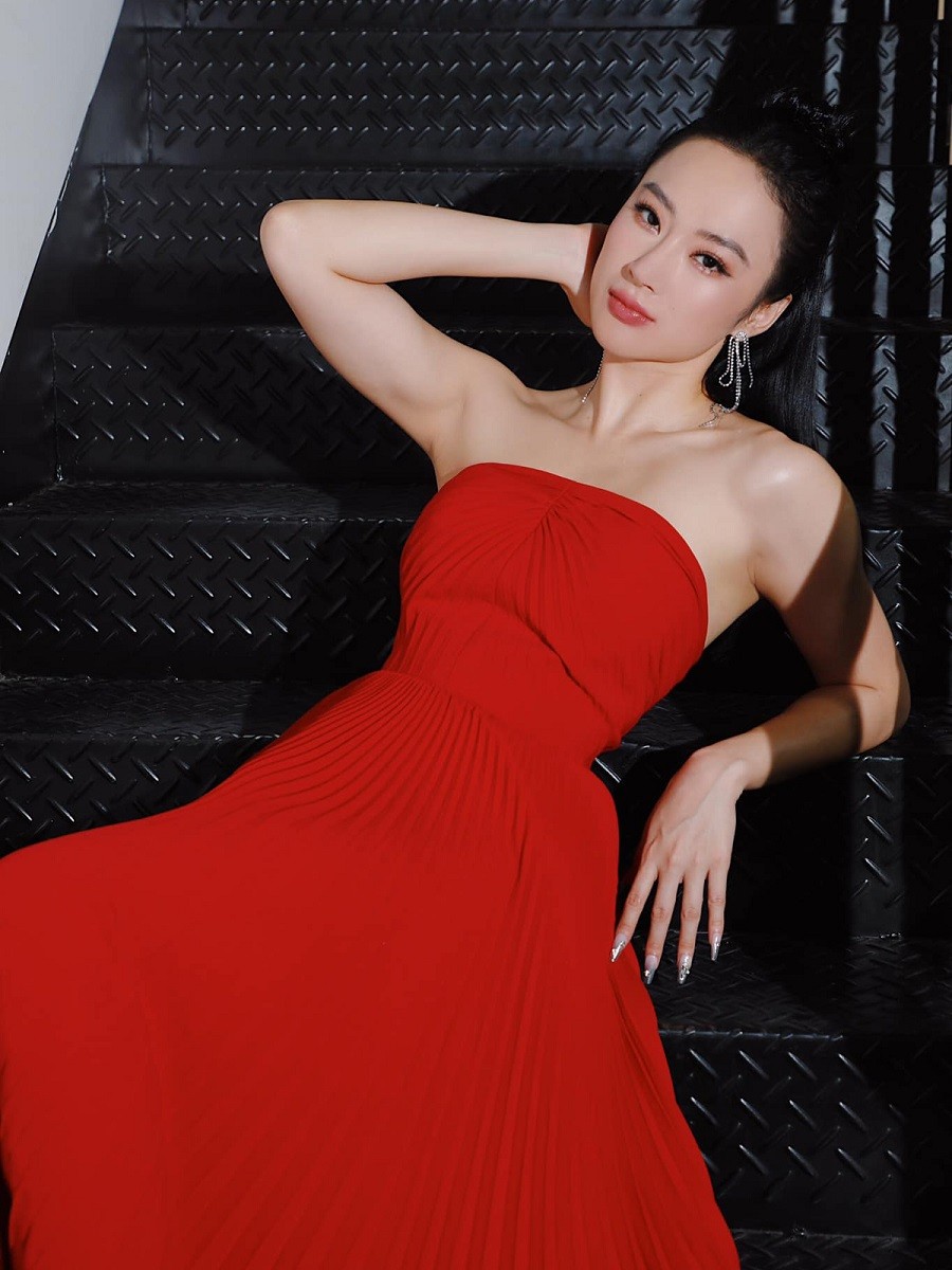 Angela Phương Trinh