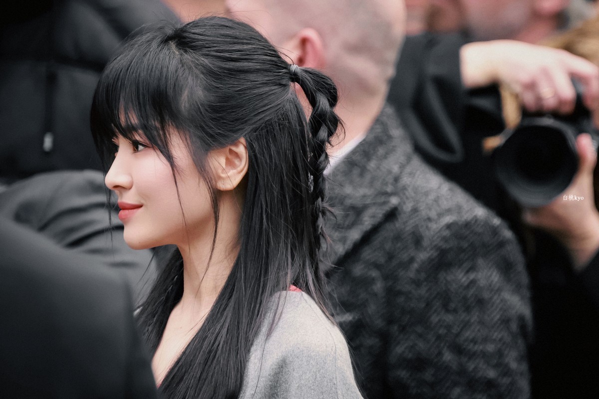 Nhan sắc Song Hye Kyo phim Vinh quang trong thù hậns