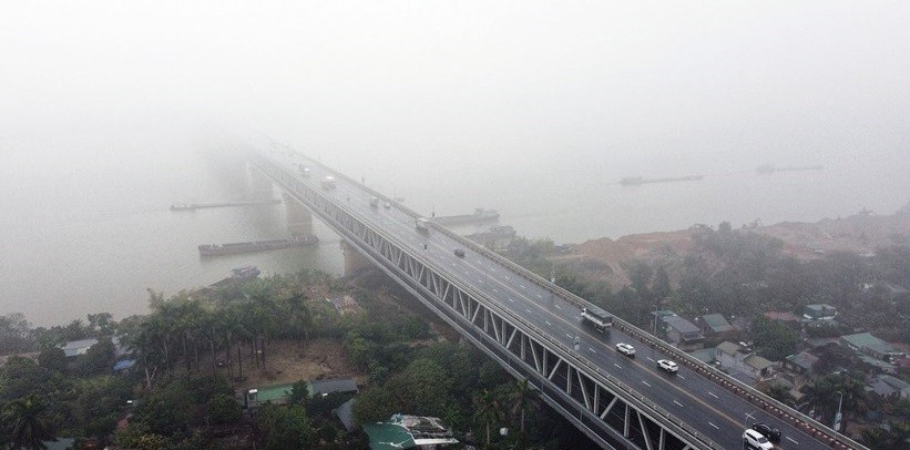 Dự báo thời tiết đêm nay và ngày mai (16-17/3): Hà Nội, Bắc Bộ đêm và sáng trời lạnh, mưa phùn, sương mù, vùng núi mưa vừa mưa to; phía Nam ngày nắng