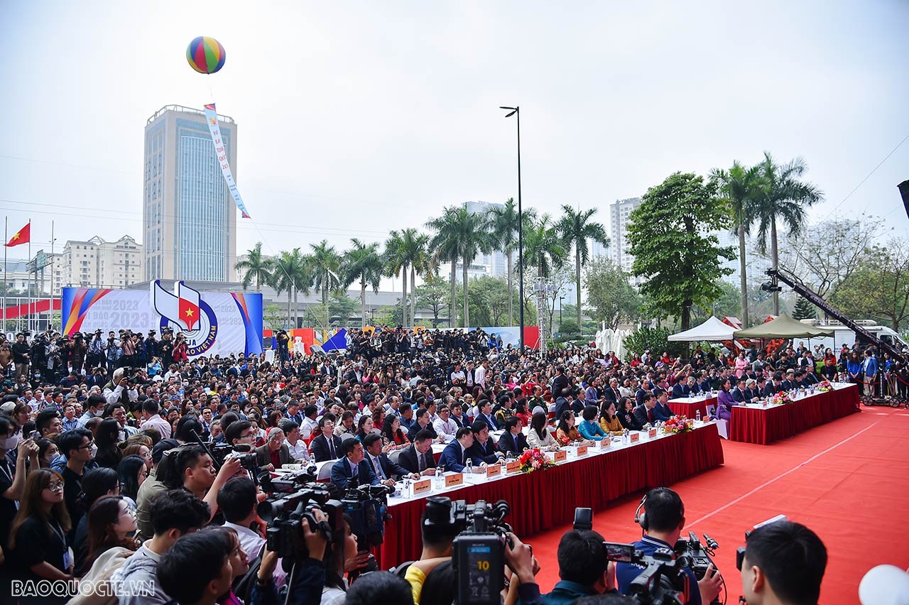 Toàn cảnh phiên khai mạc Hội báo toàn quốc năm 2023 qua ảnh