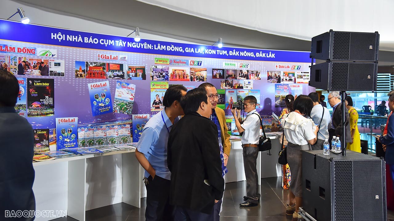 Toàn cảnh phiên khai mạc Hội báo toàn quốc năm 2023 qua ảnh