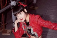 Lisa Blackpink 'cán mốc' 90 triệu lượt theo dõi trên Instagram