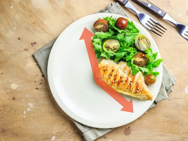 Nhịn ăn gián đoạn cũng là cách giúp ông Sinclair khỏe mạnh hơn. Ảnh: Shutterstock