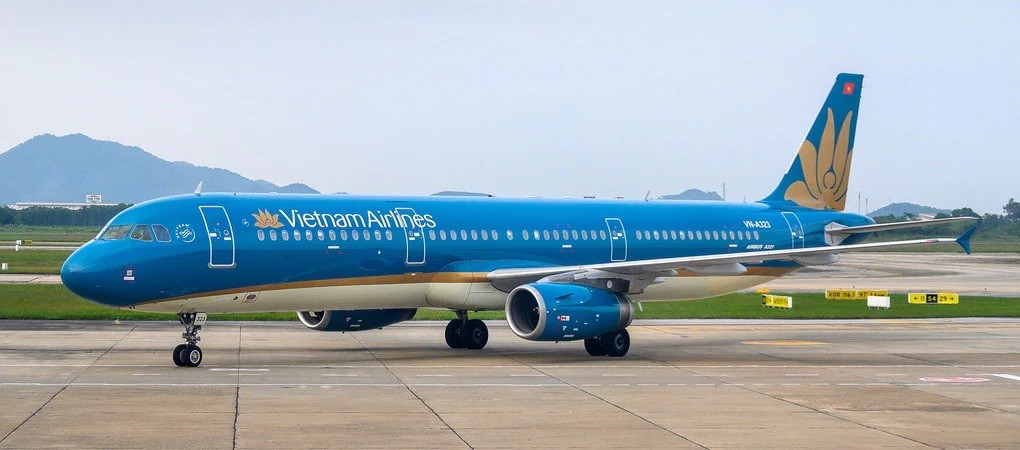 Vietnam Airlines đón khách bay thường lệ đầu tiên từ Bắc Kinh sau 3 năm đại dịch Covid-19 Vietnam Airlines đón khách bay thường lệ đầu tiên từ Bắc Kinh sau 3 năm đại dịch Covid-19