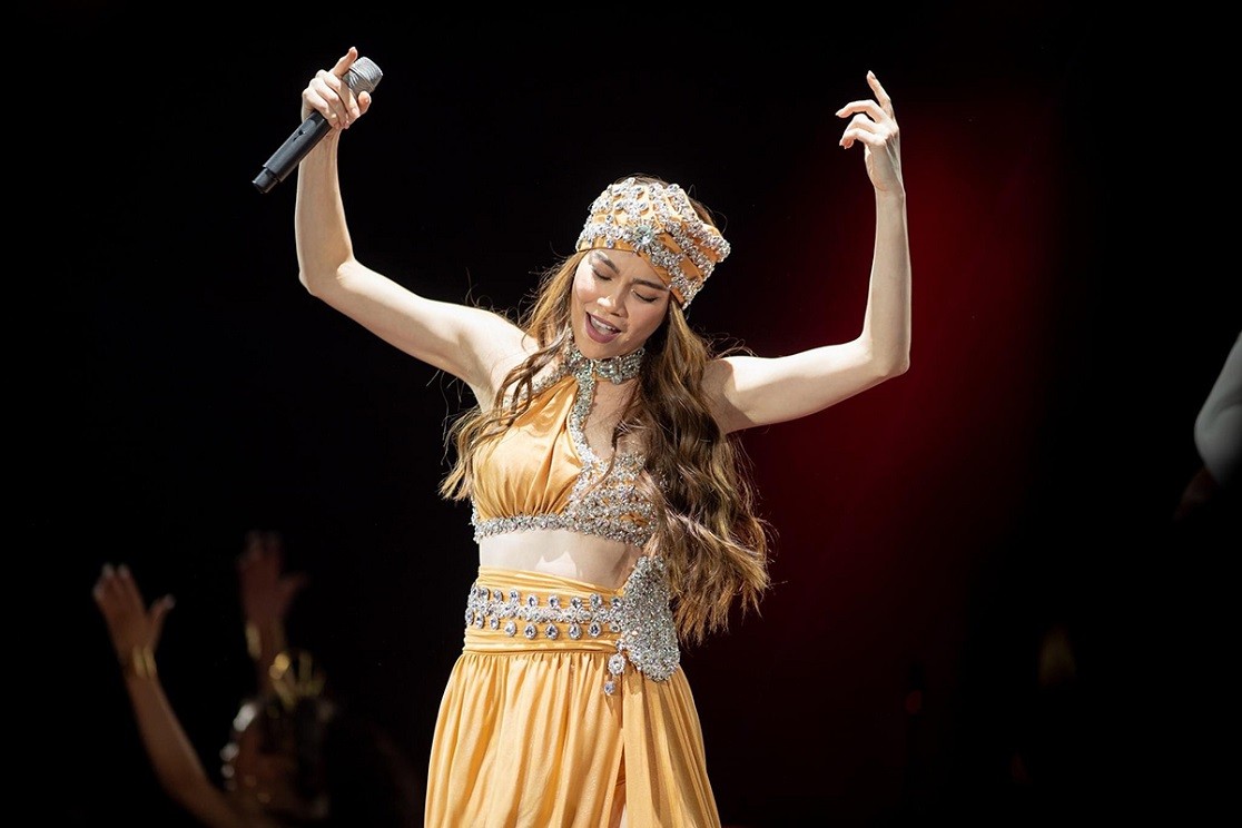 Hoa hậu Jennifer Phạm