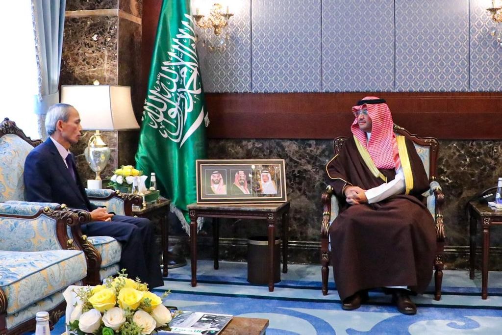 Đại sứ Việt Nam tại Saudi Arabia Đặng Xuân Dũng công tác tại tỉnh Al-Ahsa
