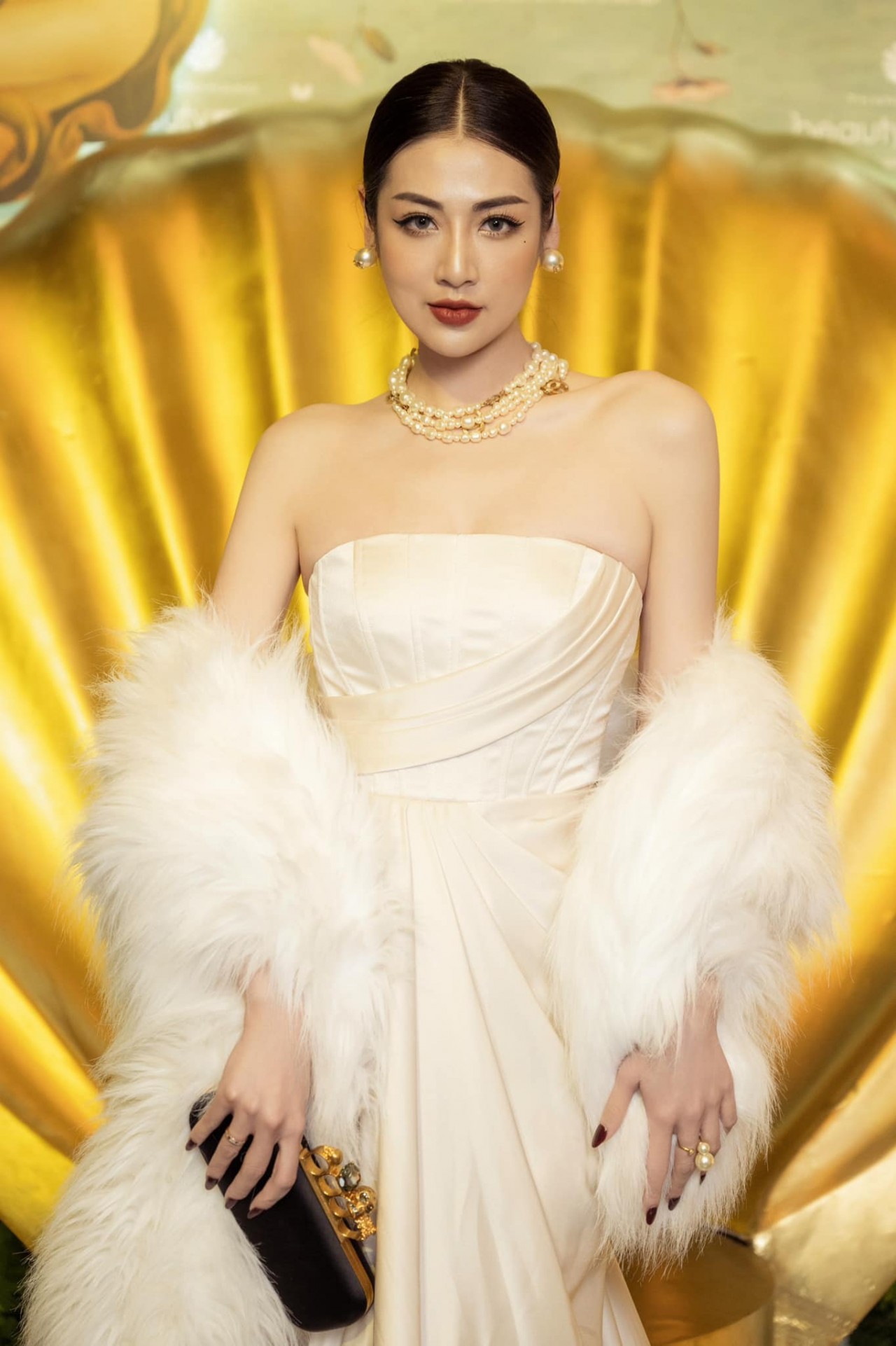 Á hậu Tú Anh Á hậu Tú Anh