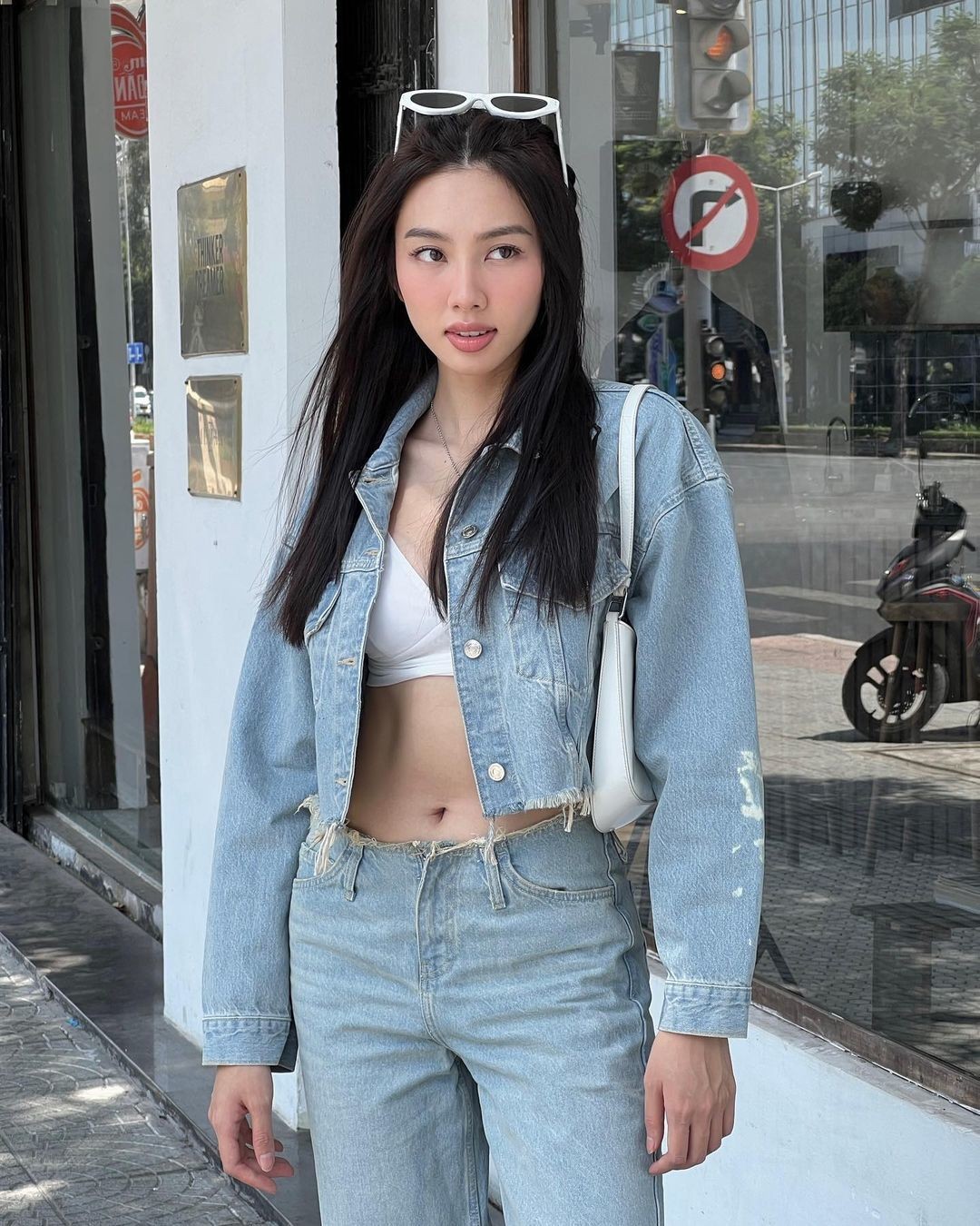 Hoa hậu Thùy Tiên