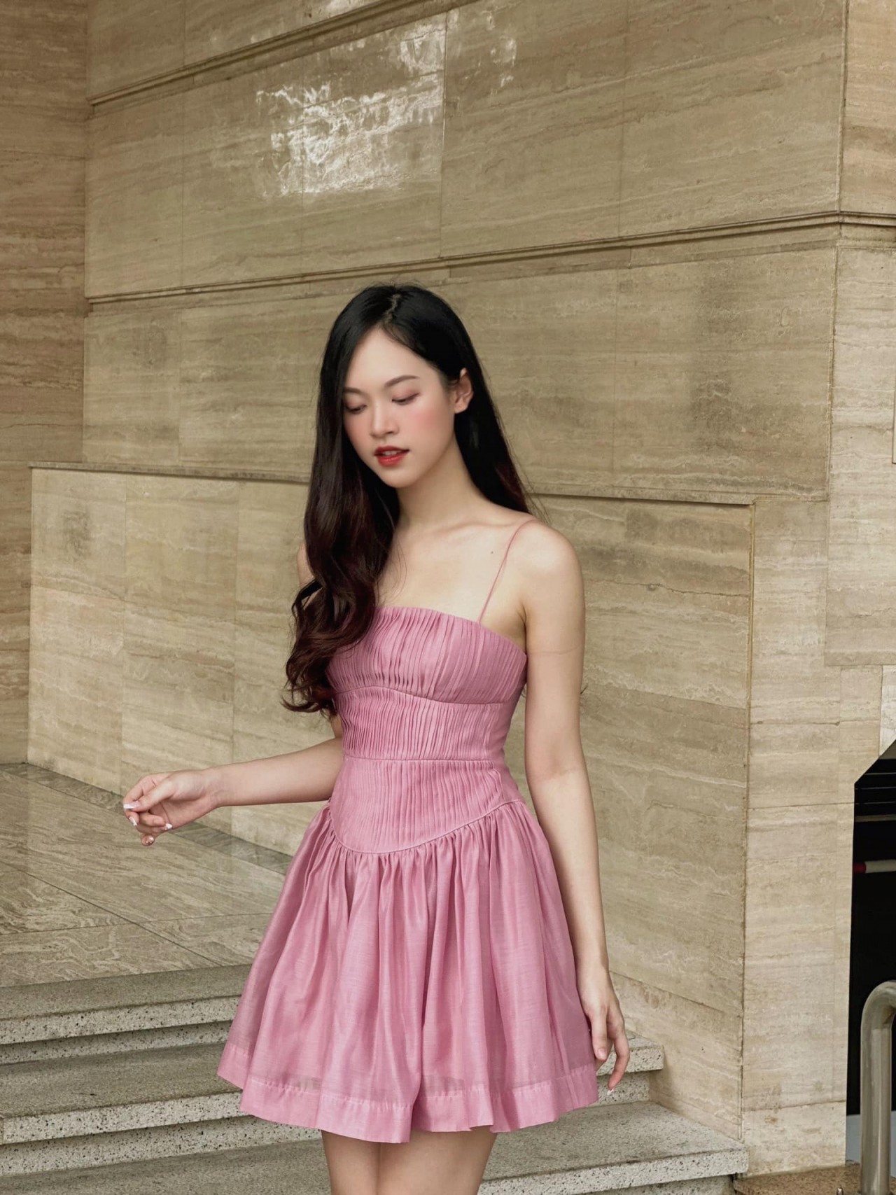 Á hậu Trịnh Thùy Linh