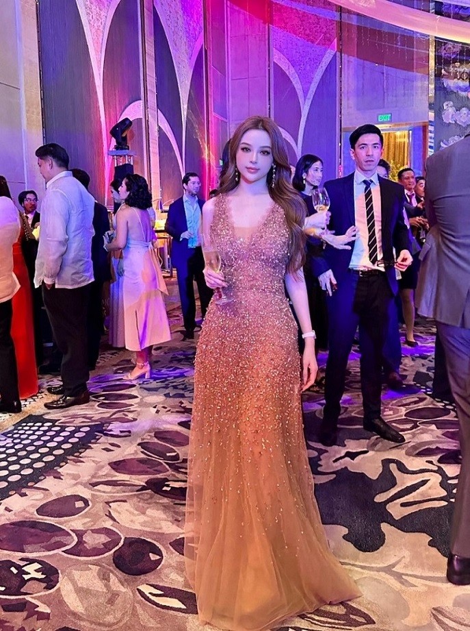 Thời trang sang trọng của Tăng Thanh Hà và nhóm sao nữ dự đám cưới Linh Rin