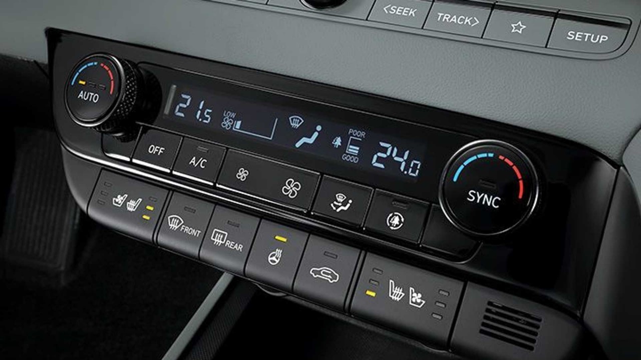 Cận cảnh chi tiết Hyundai Elantra 2023 tại Hàn Quốc, giá từ 360 triệu đồng