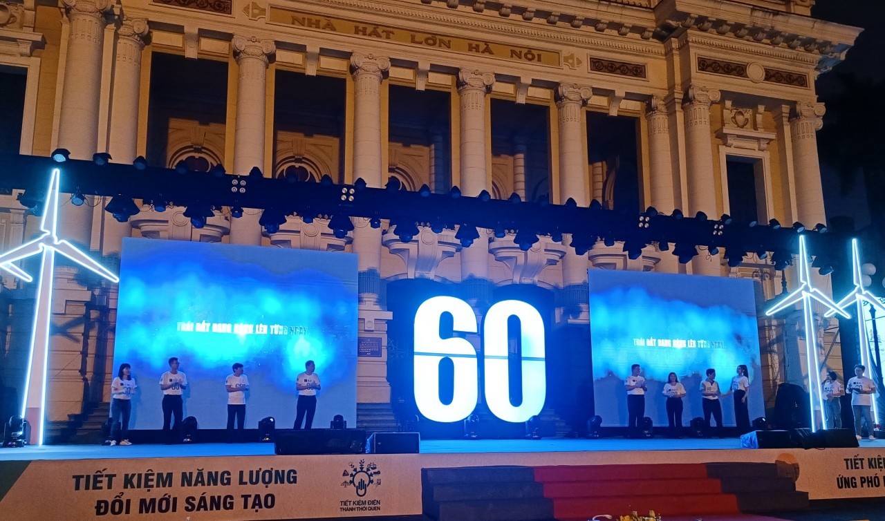 Cả nước tiết kiệm hơn 555 triệu đồng sau 1 giờ tắt đèn hưởng ứng Giờ Trái đất 2023