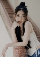 Á hậu Phương Nga nhuận sắc, ngọt ngào hậu đám cưới