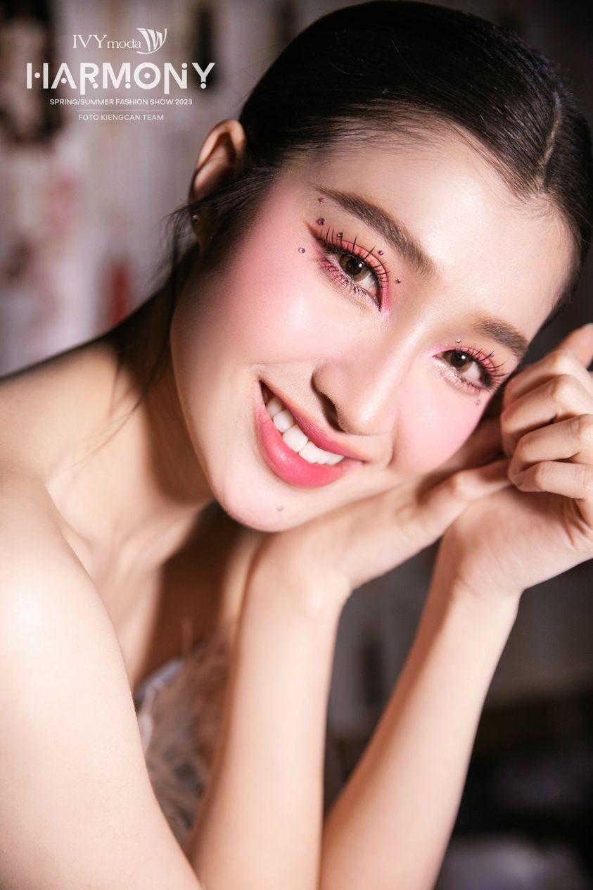 Á hậu Nguyễn Phương Nhi