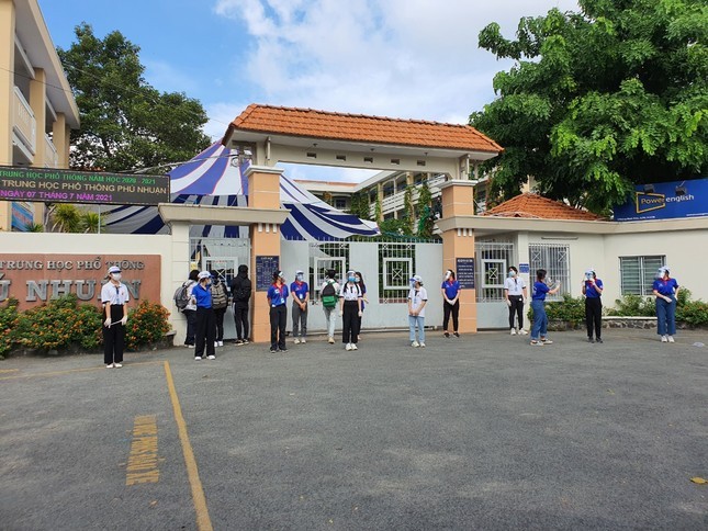 TP.HCM chỉ đạo khẩn về chiêu lừa 'ba con bị tai nạn' ở trường học TP.HCM chỉ đạo khẩn về chiêu lừa 'ba con bị tai nạn' ở trường học