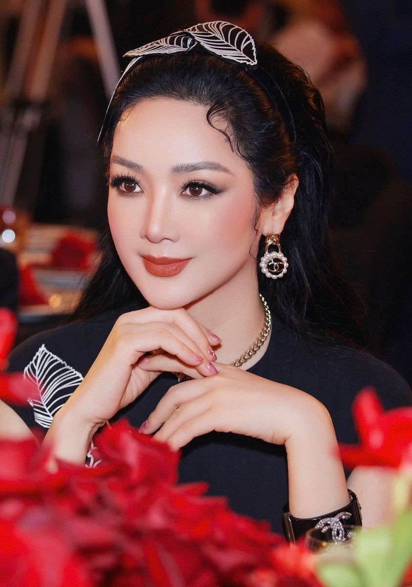 Hoa hậu Đền Hùng Giáng My