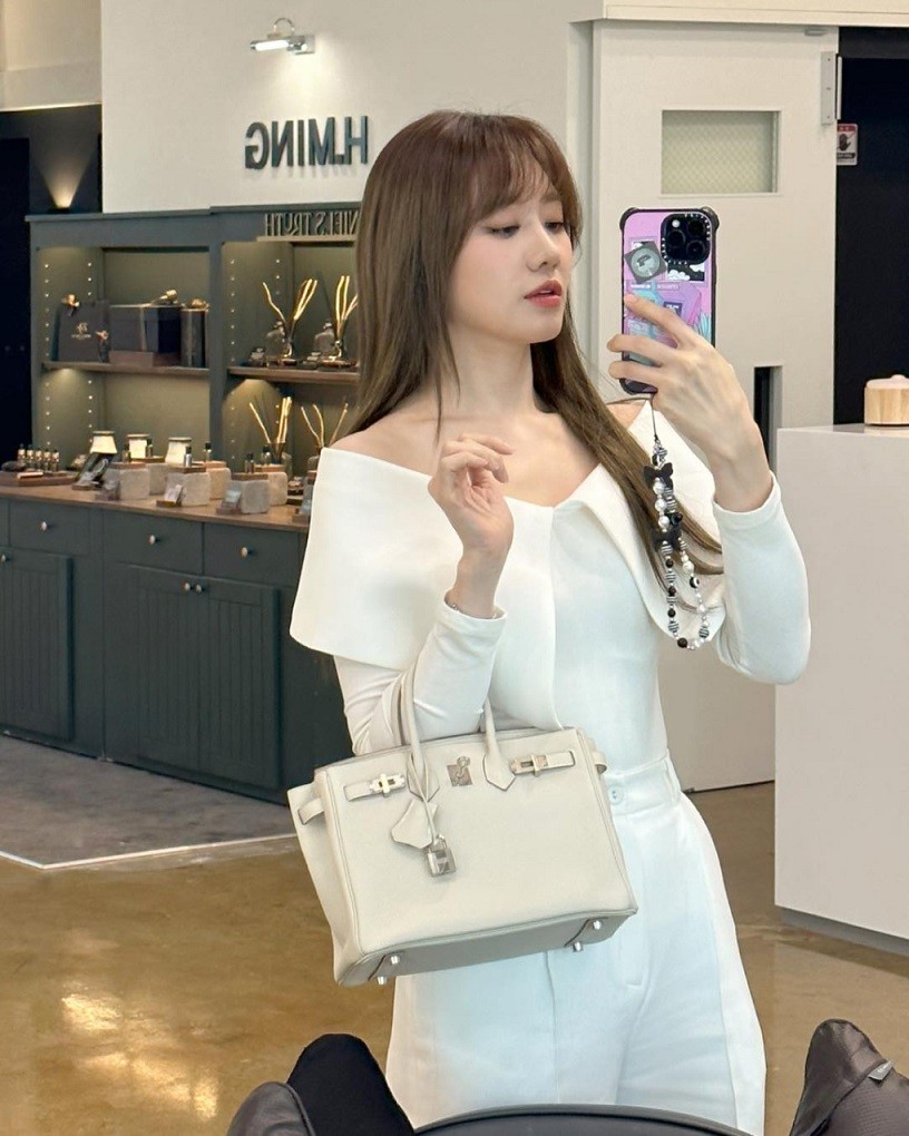 Hari Won thăng hạng phong cách