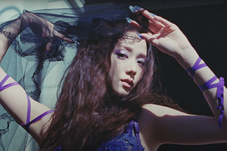 Jisoo (Blackpink) phát hành MV Kpop: Ra mắt album solo Jisoo Blackpink thu thành tích ‘khủng’
