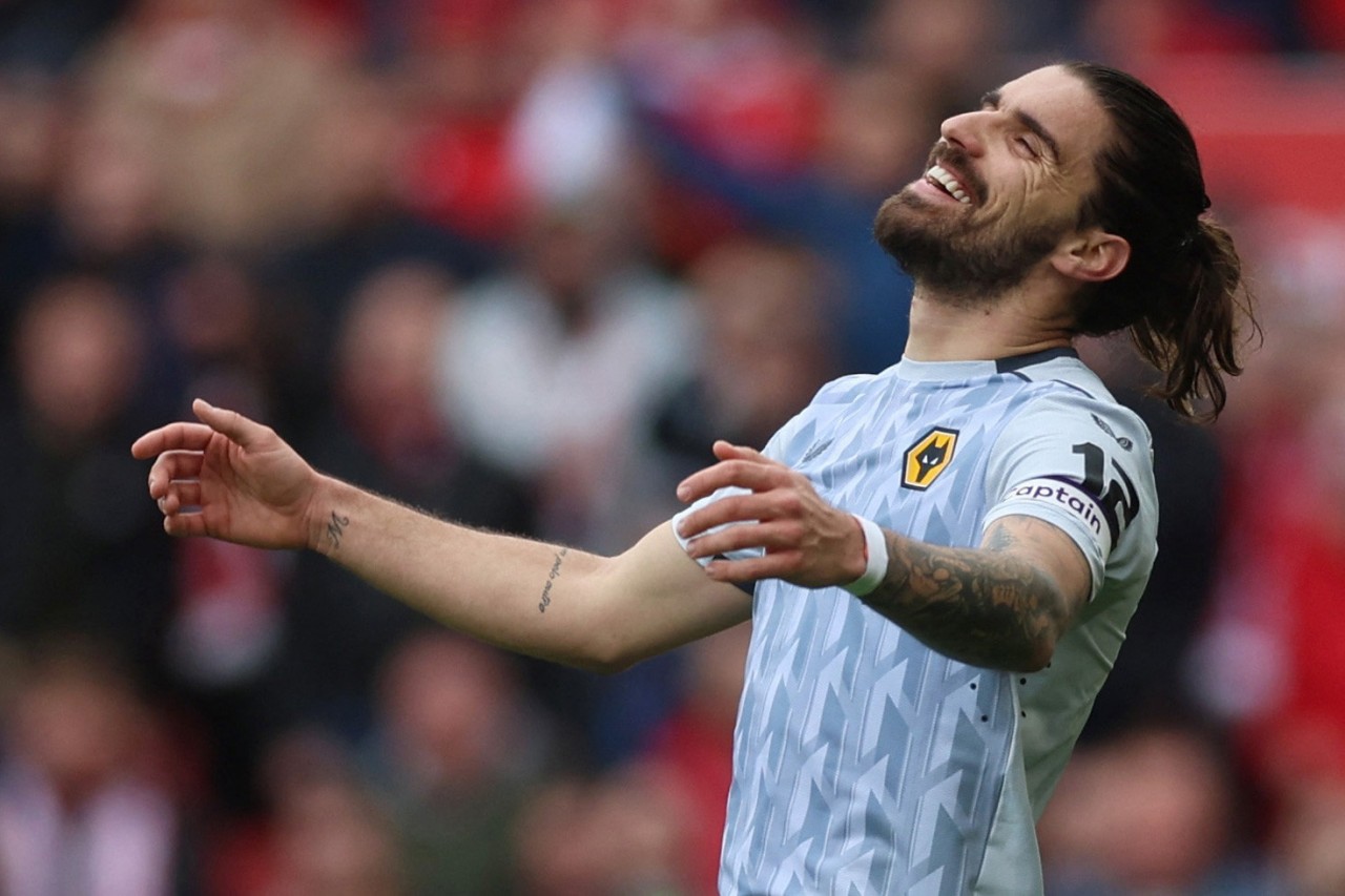 Chuyển nhượng cầu thủ: