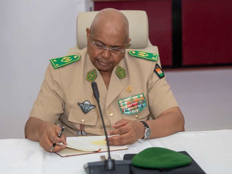 Điểm tin thế giới sáng 3/4: