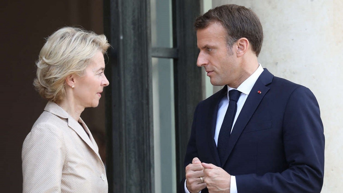 trung quoc ra thong bao ve chuyen tham cua tong thong phap