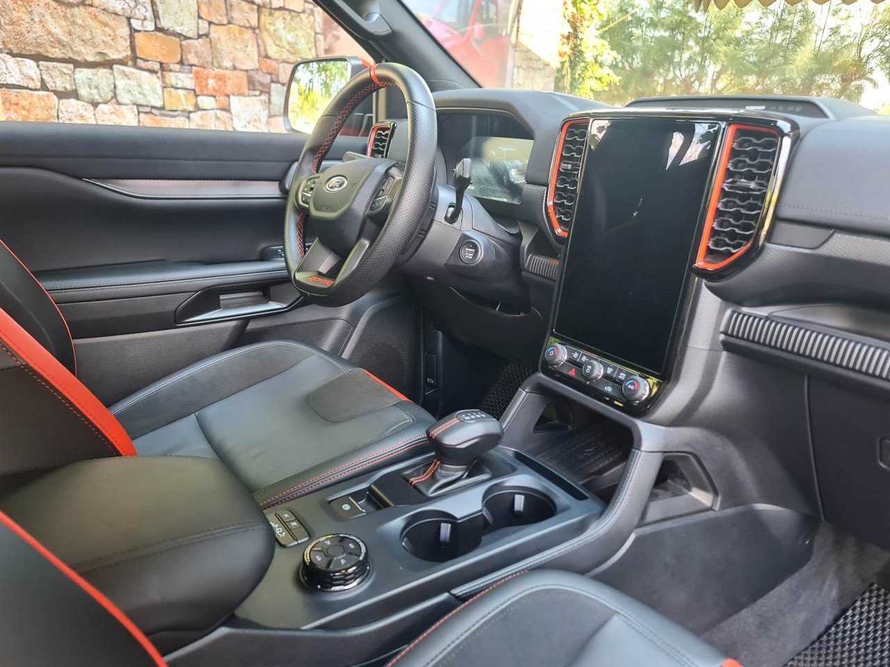 Cận cảnh Ford Ranger Raptor xuất hiện tại Việt Nam Cận cảnh Ford Ranger Raptor xuất hiện tại Việt Nam