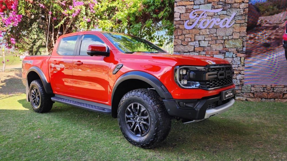 Cận cảnh chi tiết Ford Ranger Raptor xuất hiện tại Việt Nam Cận cảnh chi tiết Ford Ranger Raptor xuất hiện tại Việt Nam