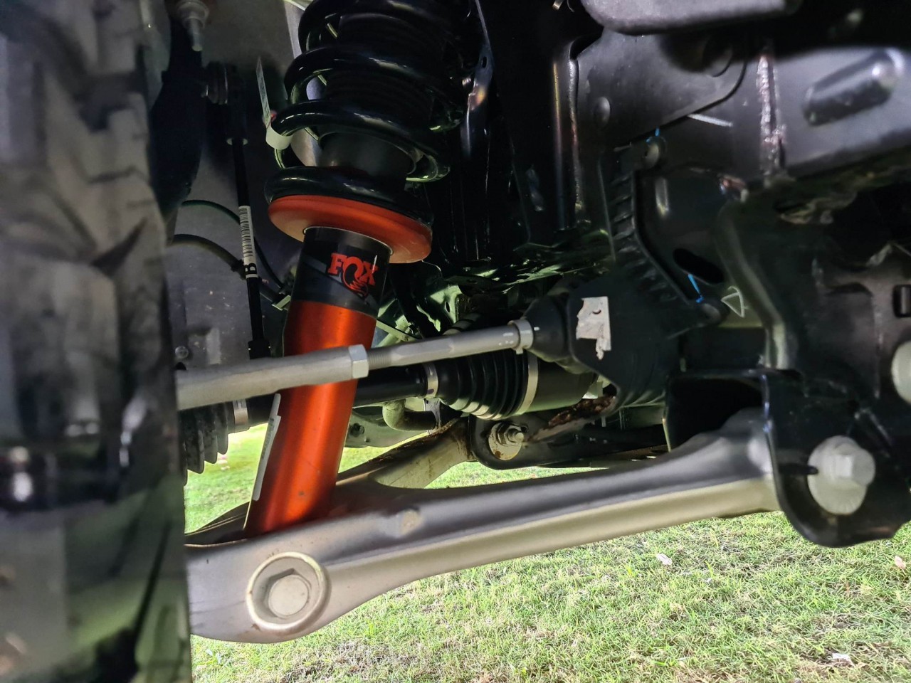 Cận cảnh Ford Ranger Raptor xuất hiện tại Việt Nam Cận cảnh Ford Ranger Raptor xuất hiện tại Việt Nam