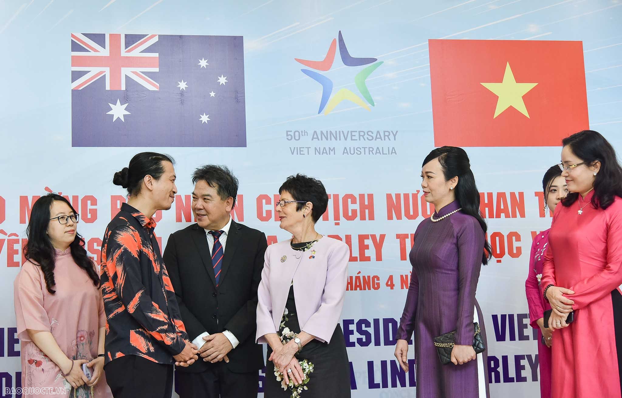 Phu nhân Chủ tịch nước và Phu nhân Toàn quyền Australia thăm Học viện Âm nhạc Quốc gia Việt Nam Phu nhân Chủ tịch nước và Phu nhân Toàn quyền Australia thăm Học viện Âm nhạc Quốc gia Việt Nam