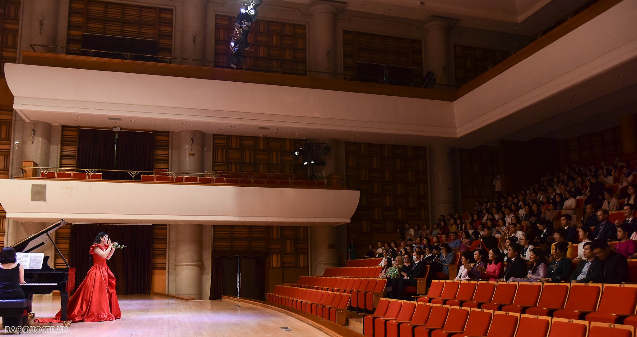 Phu nhân Chủ tịch nước và Phu nhân Toàn quyền Australia thăm Học viện Âm nhạc Quốc gia Việt Nam Phu nhân Chủ tịch nước và Phu nhân Toàn quyền Australia thăm Học viện Âm nhạc Quốc gia Việt Nam