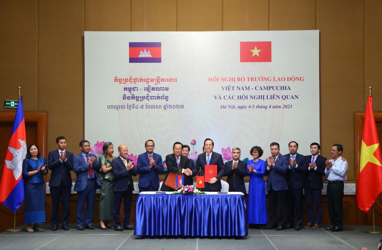 Mở rộng hơn nữa quan hợp tác Việt Nam - Campuchia trong lĩnh vực lao động và đào tạo nghề Mở rộng hơn nữa quan hợp tác Việt Nam - Campuchia trong lĩnh vực lao động và đào tạo nghề
