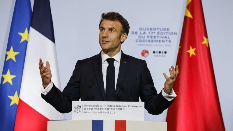 tong thong phap tham trung quoc khang dinh khong duoc tu tach minh khoi bac kinh