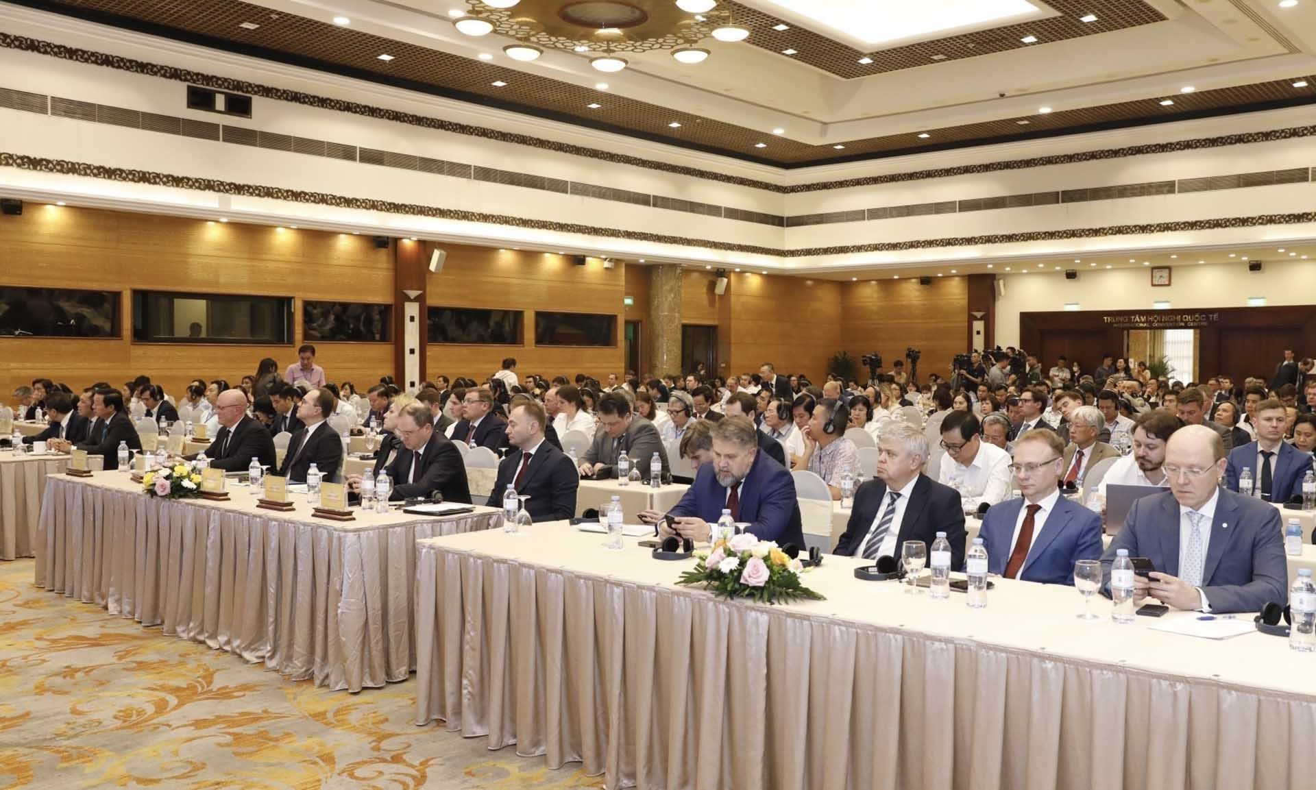 Doanh nghiệp Việt Nam-Nga tham dự diễn đàn. (Nguồn: TTXVN) Doanh nghiệp Việt Nam-Nga tham dự diễn đàn. (Nguồn: TTXVN)