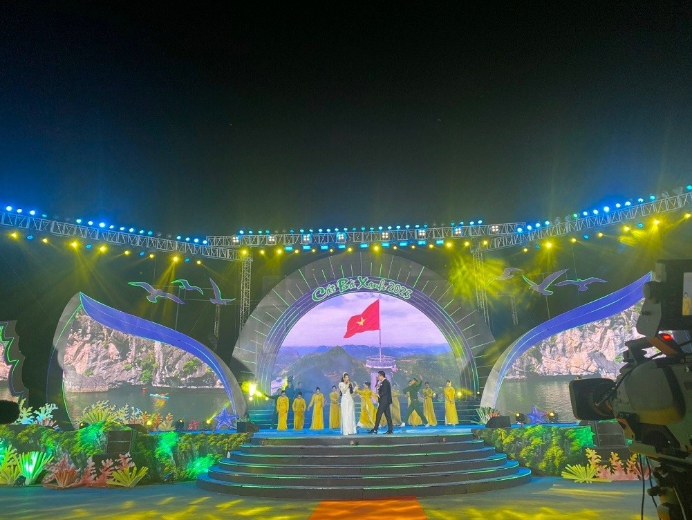 Chương trình nghệ thuật đặc sắc tại Lễ khai mạc. Chương trình nghệ thuật đặc sắc tại Lễ khai mạc.