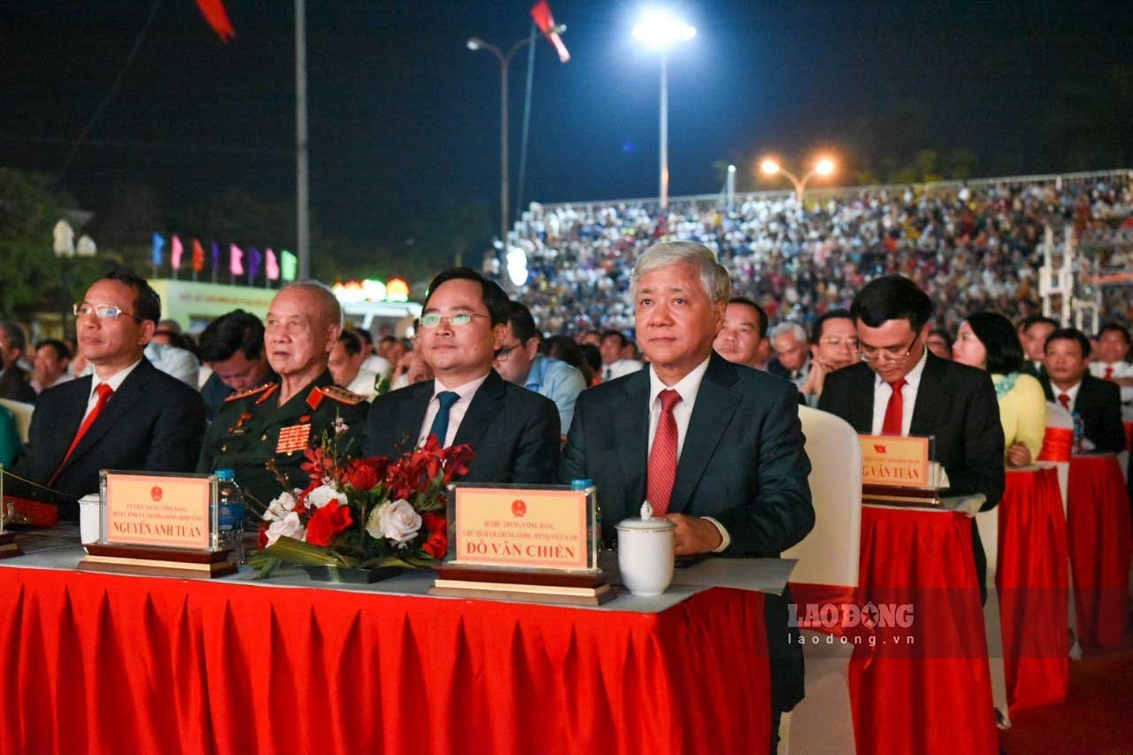 Thành lập thị xã Quế Võ, nỗ lực tạo đột phá về công nghiệp và dịch vụ của tỉnh Bắc Ninh Thành lập thị xã Quế Võ, nỗ lực tạo đột phá về công nghiệp và dịch vụ của tỉnh Bắc Ninh