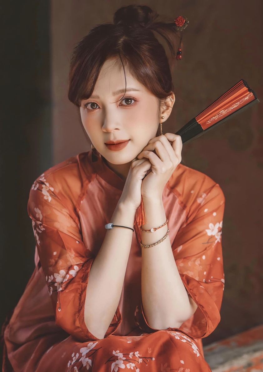 Nhan sắc diễn viên Ngọc Huyền