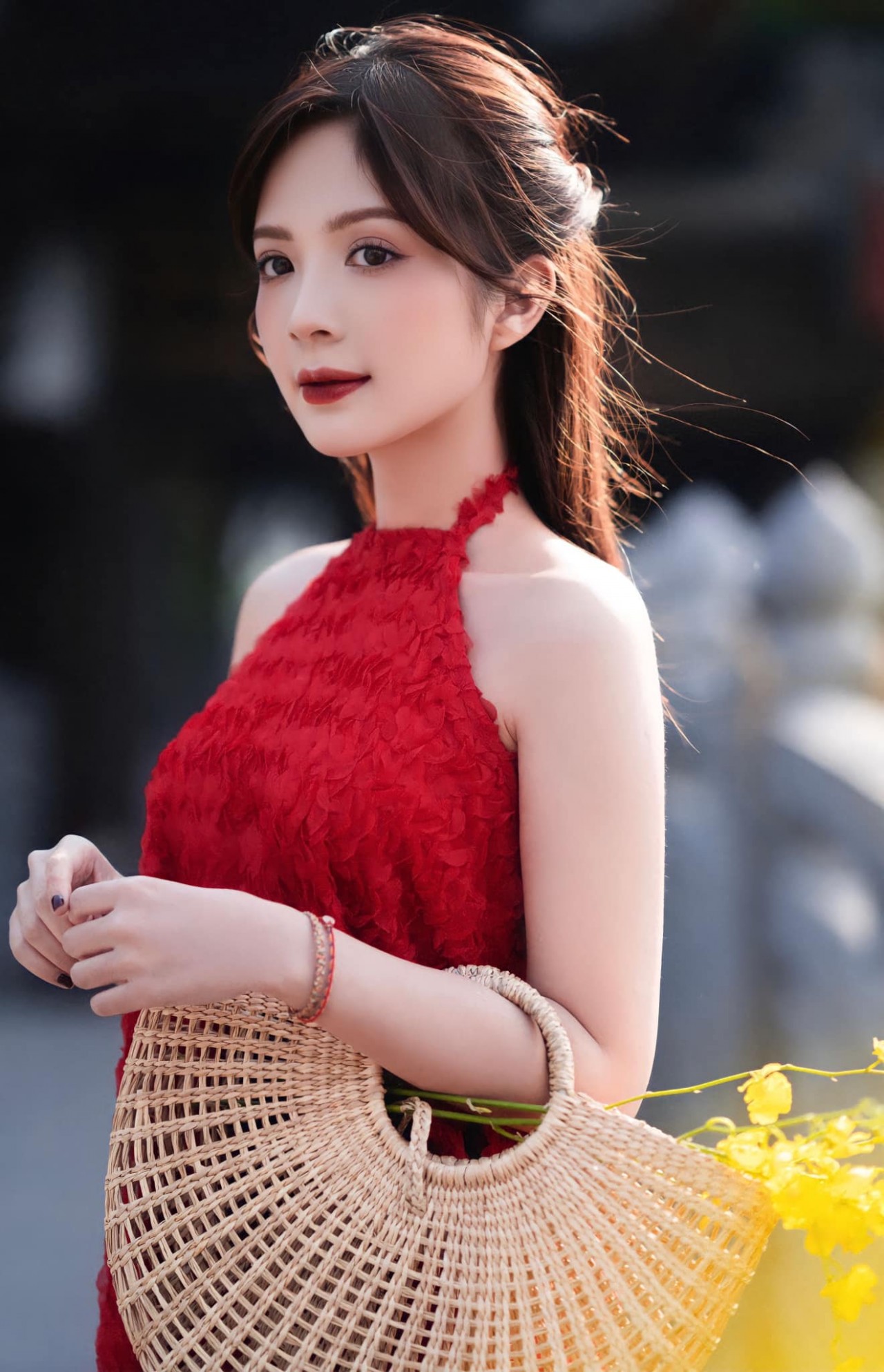 Nhan sắc diễn viên Ngọc Huyền