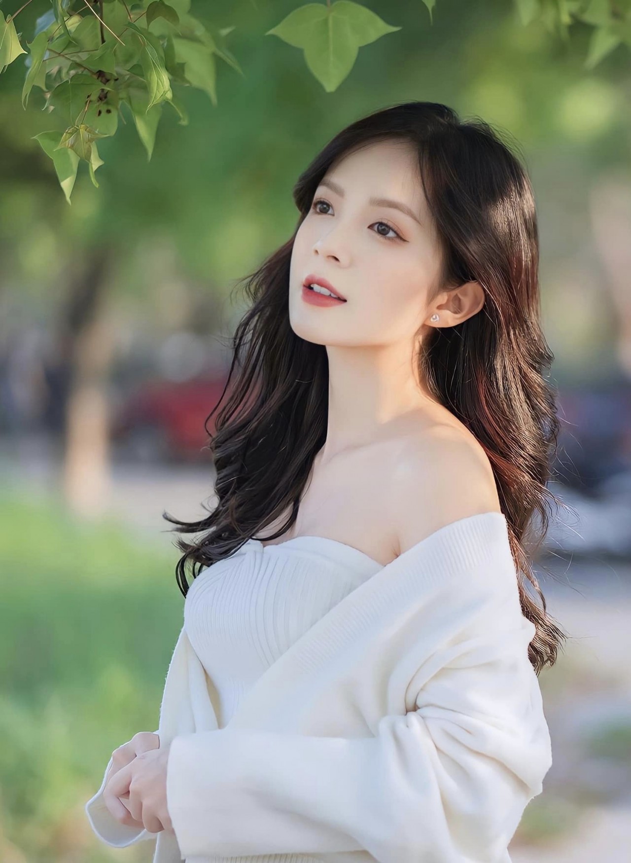 Nhan sắc diễn viên Ngọc Huyền