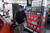 Giá xăng dầu hôm nay 8/4: Dữ liệu việc làm Mỹ sẽ tác động mạnh lên giá dầu