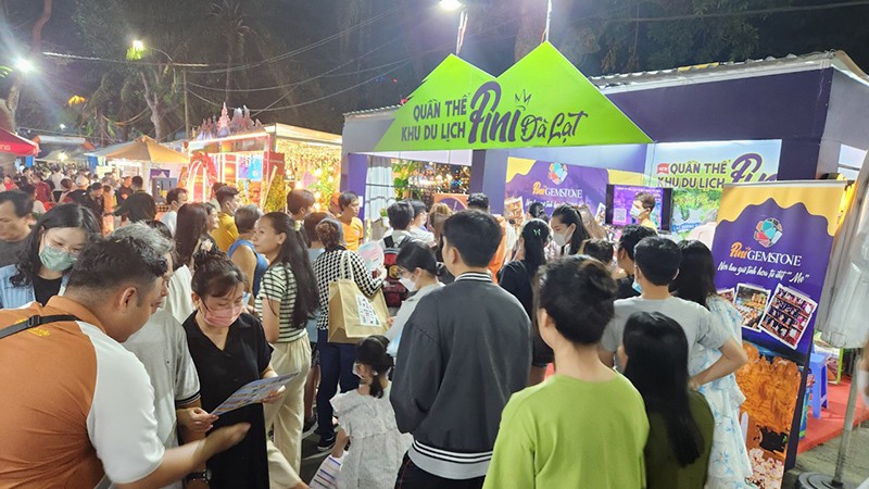 Ngày hội Du lịch TP Hồ Chí Minh: Nhiều tour du lịch giá rẻ hút khách