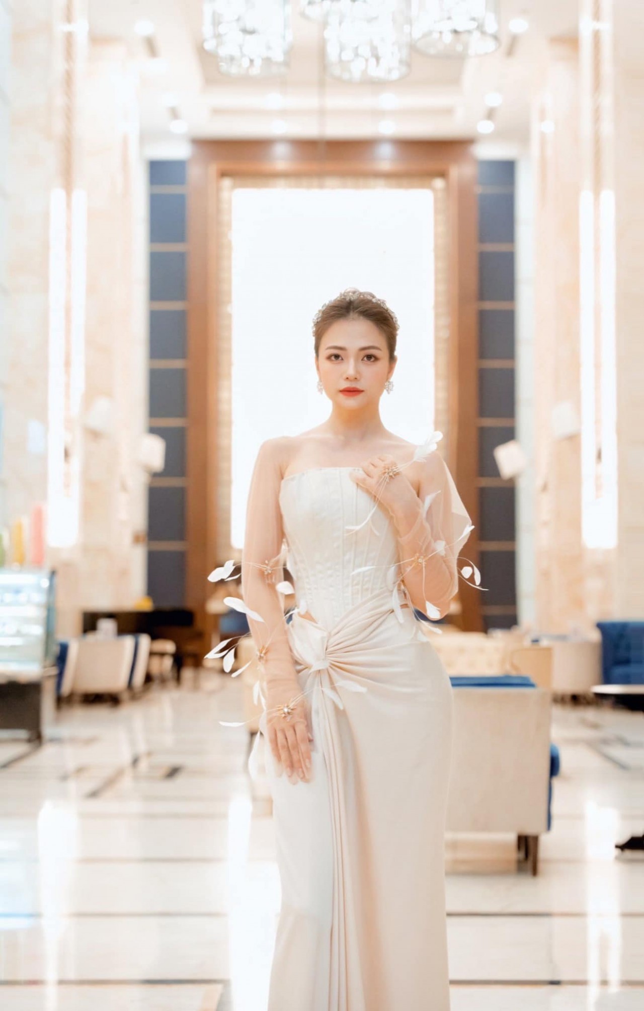 Sắc vóc quyến rũ của diễn viên Kiều Anh phim Gia đình mình vui bất thình lình