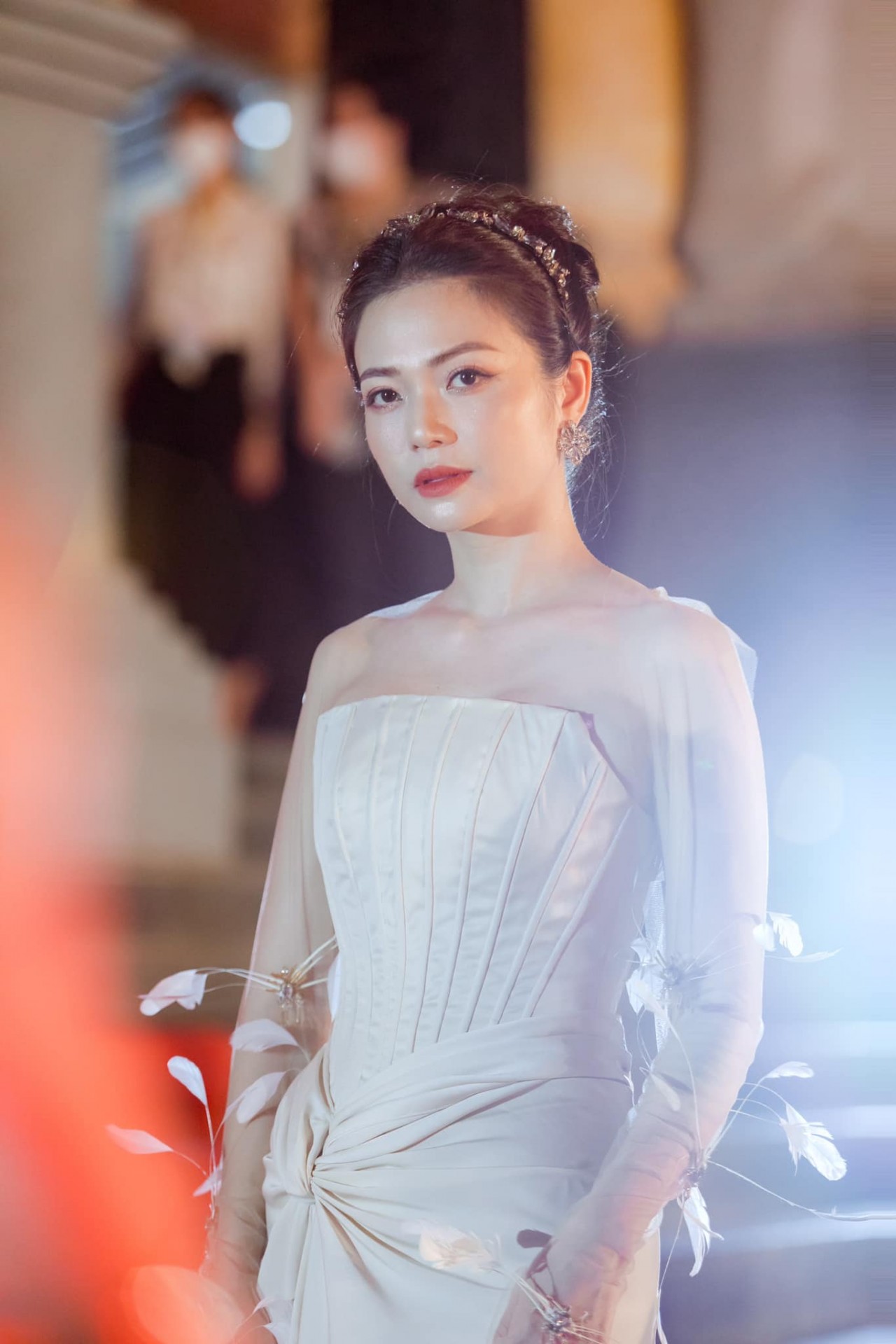 Sắc vóc quyến rũ của diễn viên Kiều Anh phim Gia đình mình vui bất thình lình