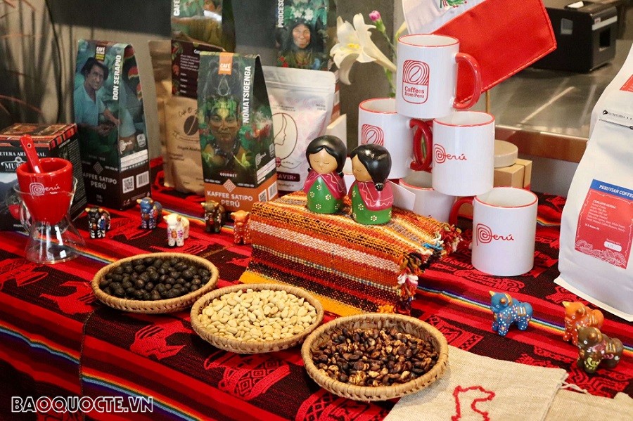 Theo số liệu thống kê, Peru là quốc gia hàng đầu về sản xuất và xuất khẩu cà phê hữu cơ, đồng thời là nước xuất khẩu cà phê lớn thứ 9 thế giới. (Ảnh: Hiền Linh)