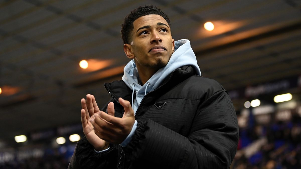 Chuyển nhượng cầu thủ MU: