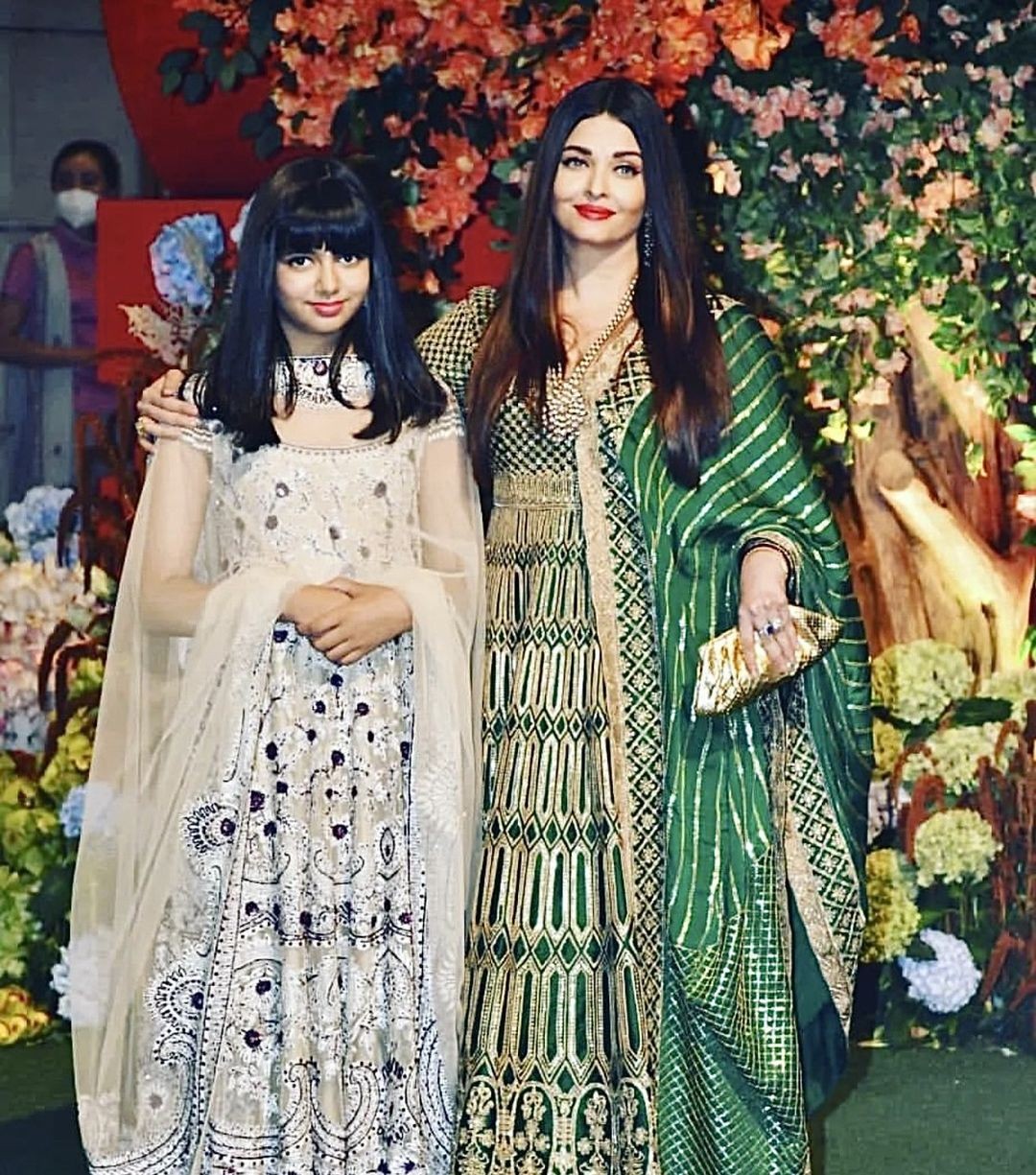 Con gái Hoa hậu Thế giới đẹp nhất mọi thời đại được khen giống y hệt Lisa (BlackPink)