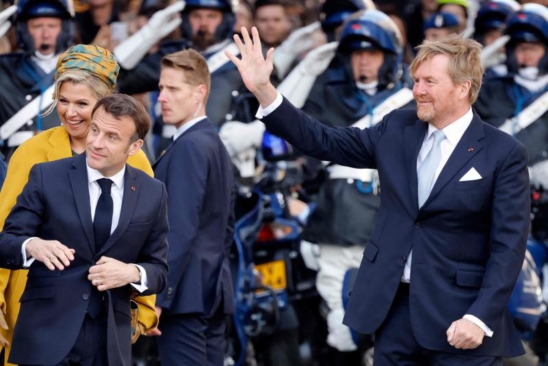 diem tin the gioi sang 124 nhat ban phat trien luc luong ten lua moi tong thong brazil den trung quoc noi lo covid19 tro lai